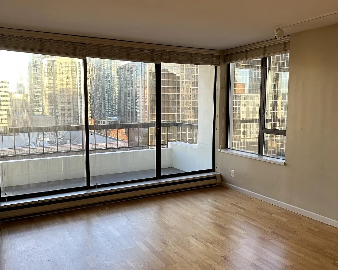 1 bed, 611 sqft, $2,400 — Photo 1