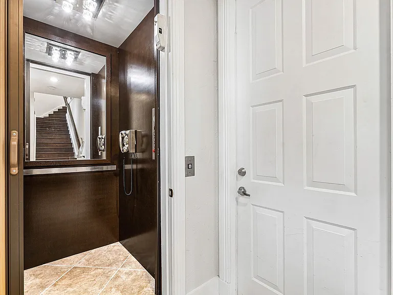 7616 Old Thyme Ct #11B — Photo 25