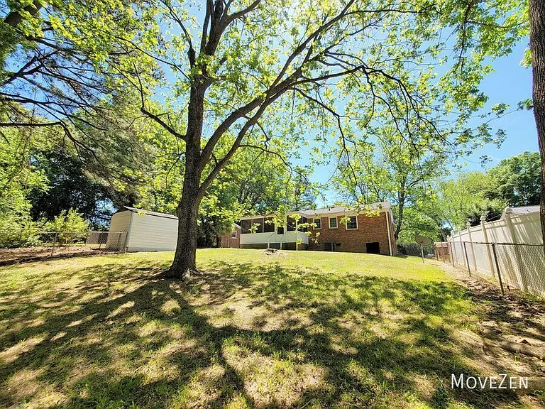 2311 Larkspur Dr — Photo 14