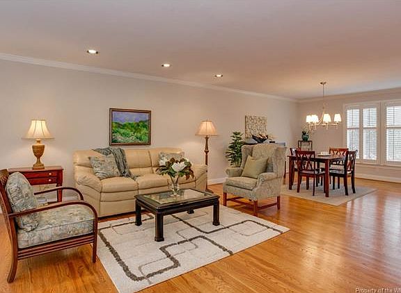 4th image of 246 N Boundary St #0