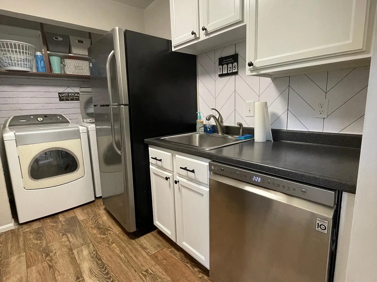 1166 Booth Rd — Photo 4