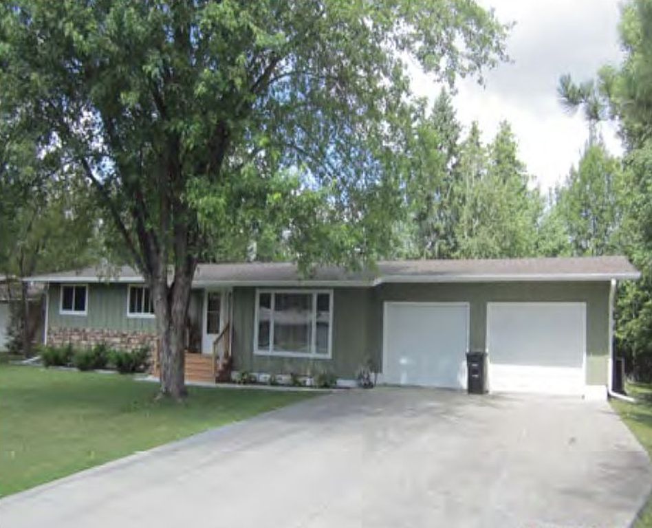 214 Shorewood Dr - Property Image