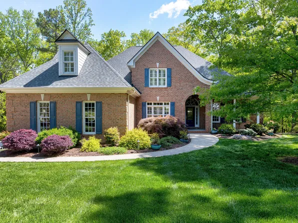 404 Settlecroft Ln, Holly Springs, NC 27540