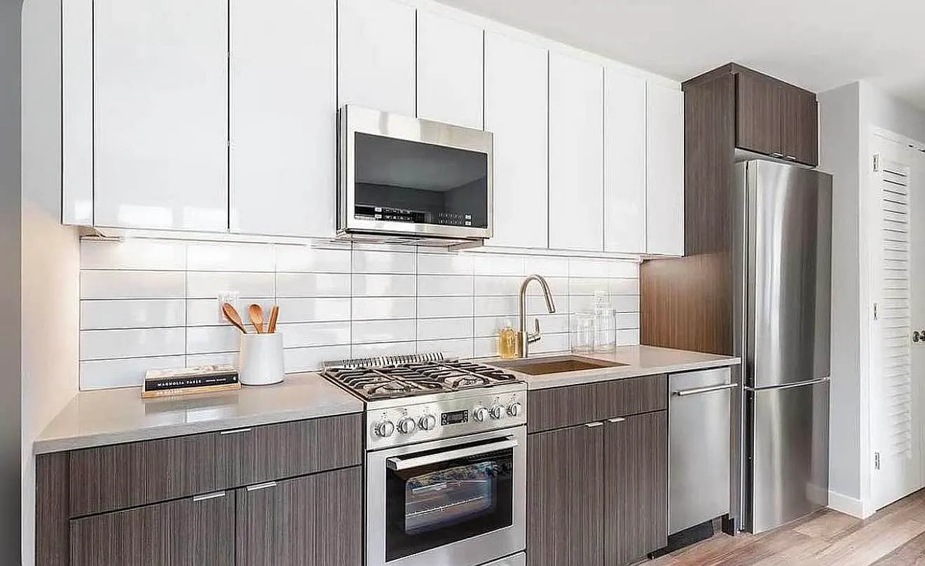 2415 Church Avenue — Photo 3