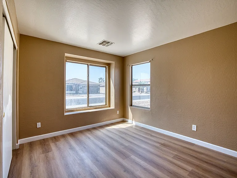 42394 W Oakland Dr — Photo 13
