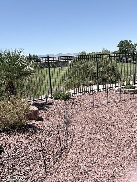 1st image of 5309 E La Campana Dr