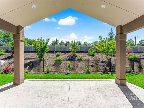 5077 W Braveheart St, Eagle, ID 83616