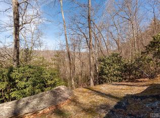 595 Pine Forest Rd, Cashiers, NC 28774