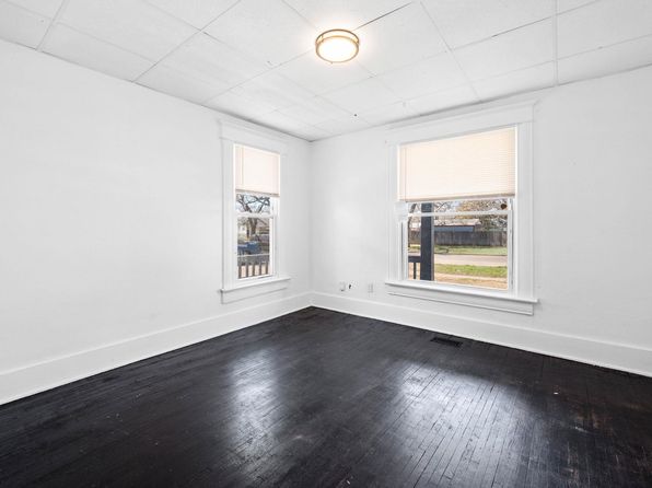 wichita-kansas-2067468872 picture