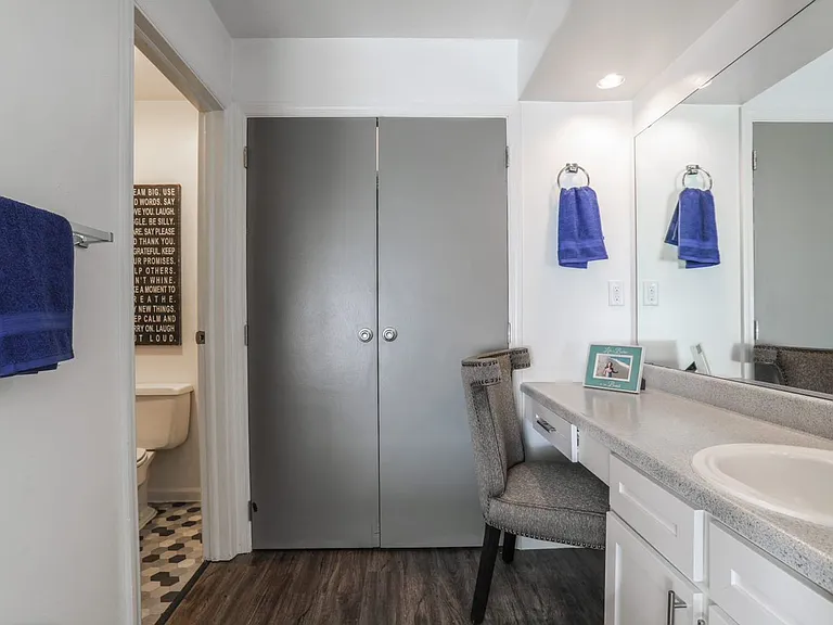 Prime W Apartments — Photo 4