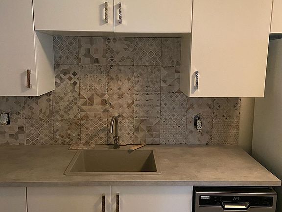 5th image of 414 E 5th Ave #414