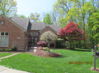 1952 Hampshire Ct, Commerce Township, MI 48382
