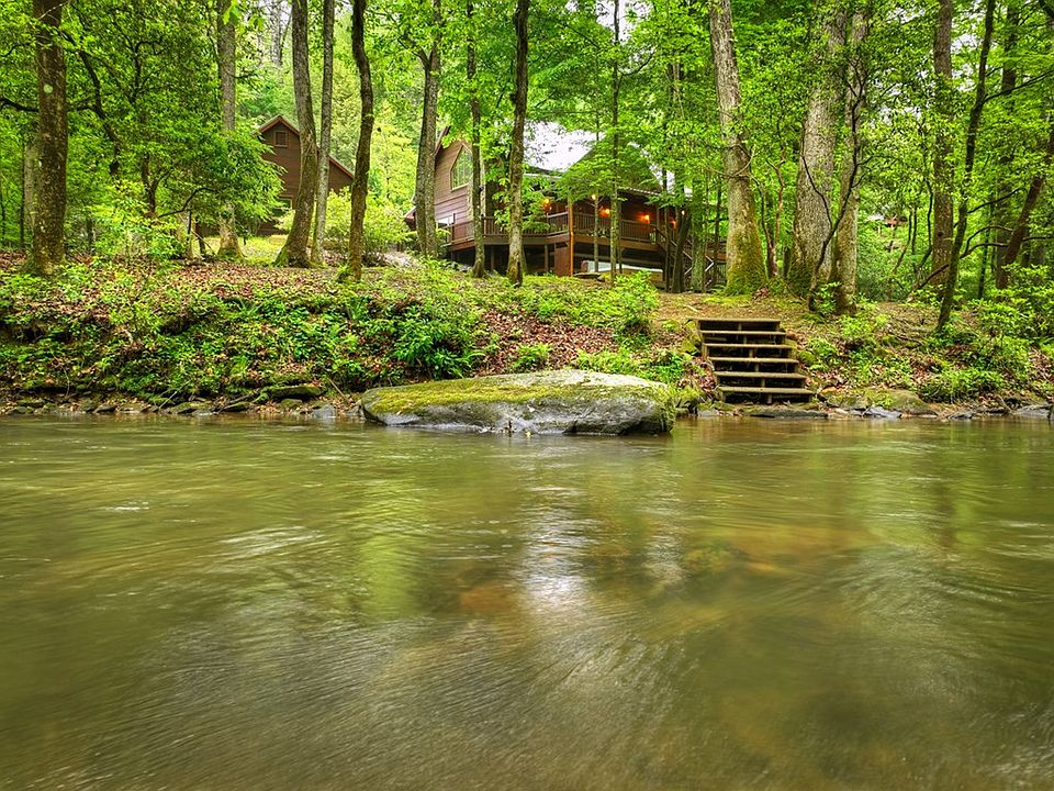 106th image of 300 River Rd
