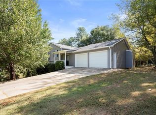 607 Century Dr, Winder, GA 30680