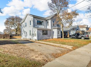 106 N Dwight St, Jackson, MI 49202