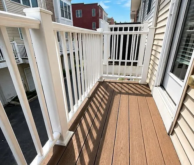 536 Regent Pl NE — Photo 8