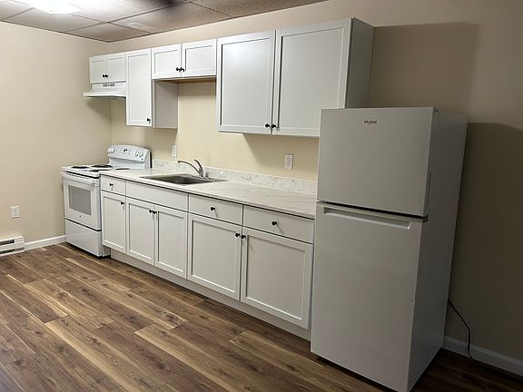 5th image of 15 W Franklin St #1