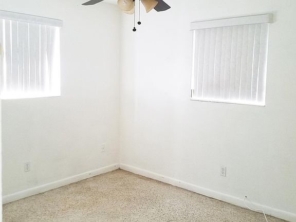 5th image of 16916 SW 93rd Ct