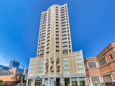 600 N Dearborn St APT 1202, Chicago, IL, 60654