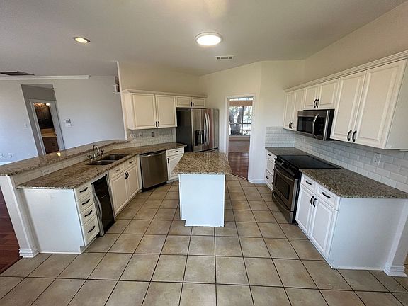 5th image of 1224 Saint Regis Dr