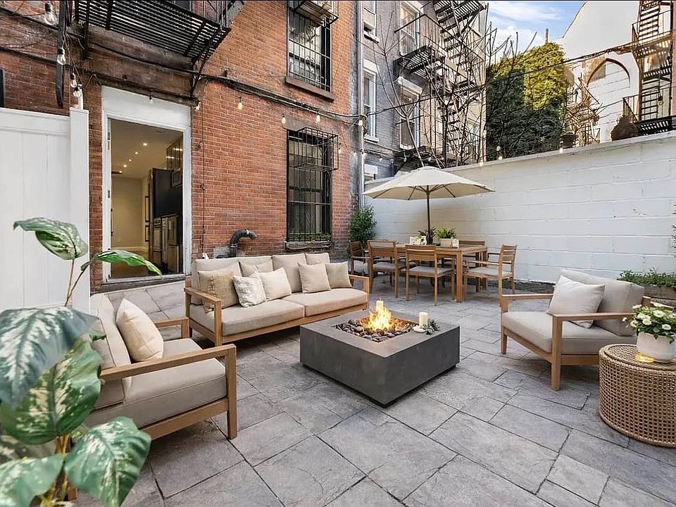 1st image of 438 W 52nd St APT 13E