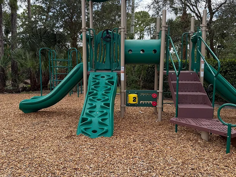1510 Seminole Palms Dr — Photo 23