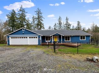 101 E Stadium Beach Rd W, Grapeview, WA 98546