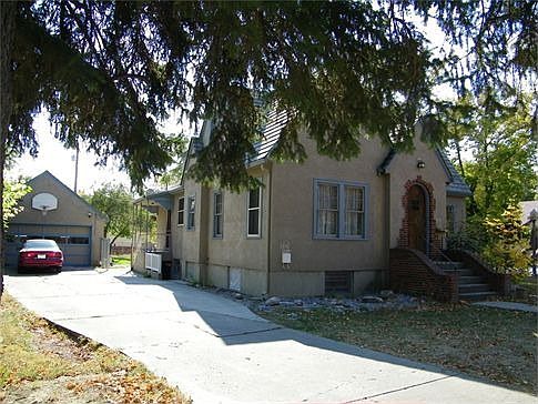 1st image of 544 Lewis Ave