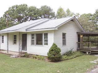 633 Campbell Ln, Jackson, TN 38301