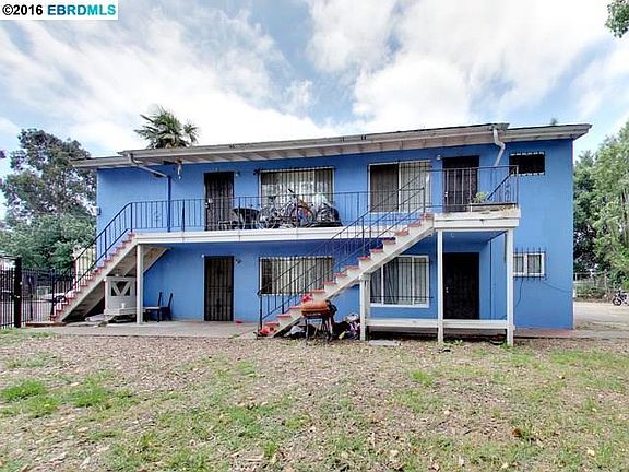 3rd image of 107 Catron Dr
