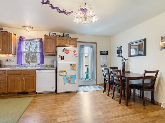 3rd image of 2980 Dogwood Ct