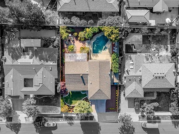 4th image of 6469 Oakcrest Dr