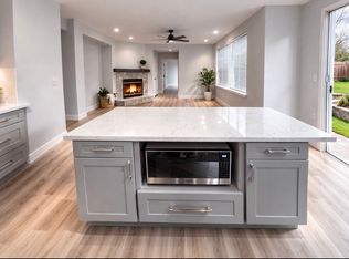 36 Feather River Ct, Roseville, CA 95678