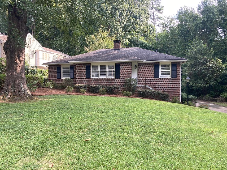 House sits high and features a large setback