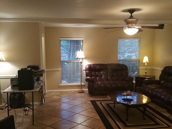 4th image of 621 Beth Dr
