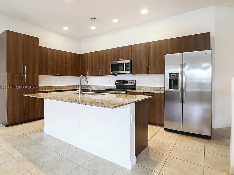 12453 NW 17th Mnr #12353 — Photo 5
