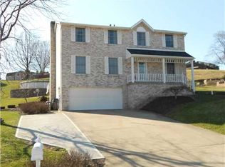 7 Timbercrest Cir, Cecil, PA 15321