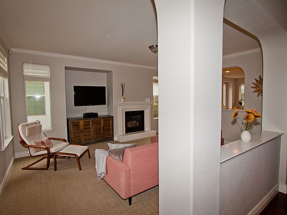 4th image of 1887 Dawnelle Way