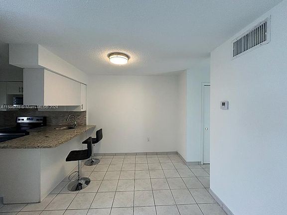 3rd image of 1620 West Ave APT 502