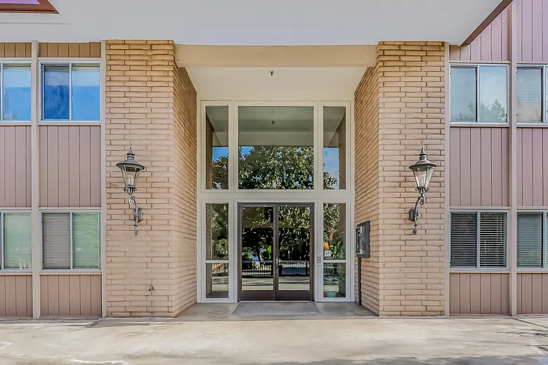 Building Photo - 150 W Edith Ave #4