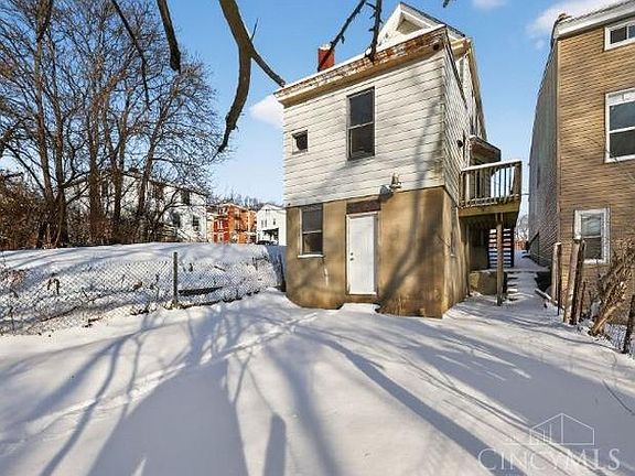 4th image of 1613 Pulte St