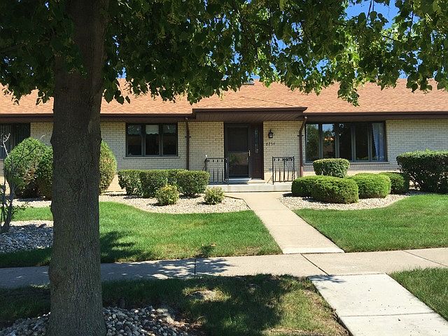 1st image of 8254 Aspen Ln #8254