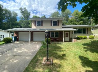 644 East Dr, Marshall, MI
