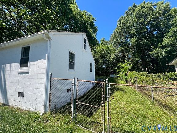 3rd image of 2800 Milhorn St
