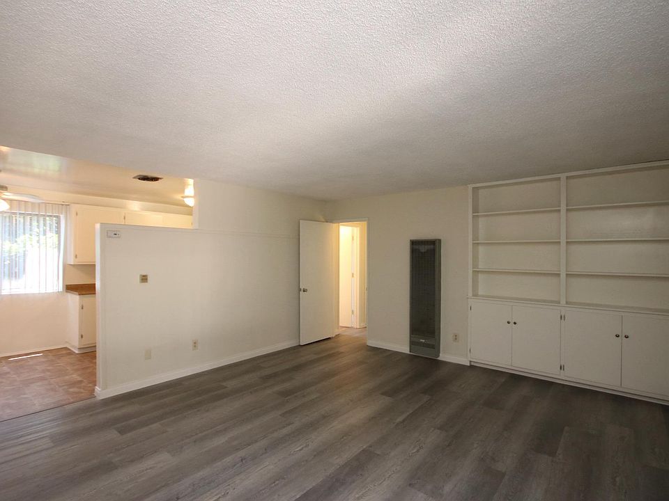 1st image of 531 E Chevy Chase Dr #1