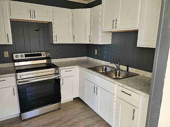 4th image of 287 Oliver Dr