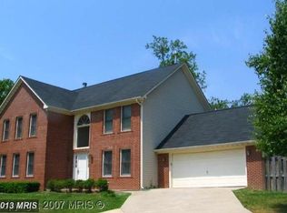 3724A Munson Rd #A, Baileys Crossroads, VA 22041