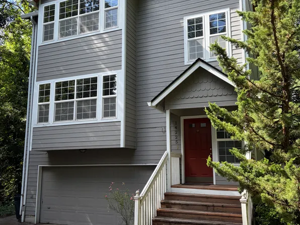 14225 Sherbrook Pl, Lake Oswego, OR 97035