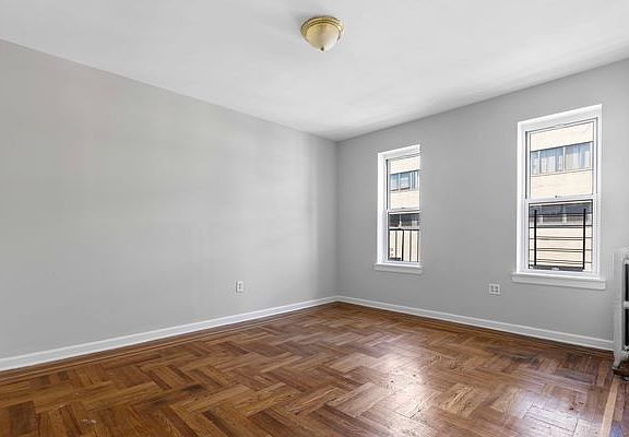 4th image of 514 W 213th St APT 4C