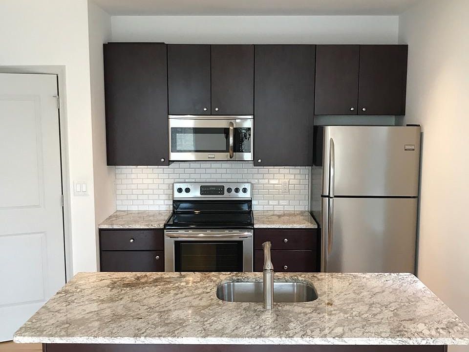 1st image of 121 New St Unit 2E